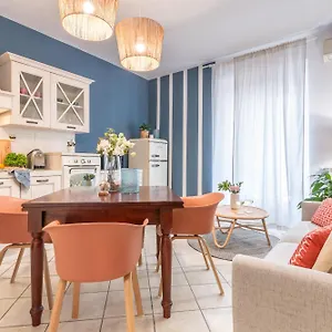https://coral-apartmeant-a-pochi-passi-dal-mare.it-tuscanyhotel.com